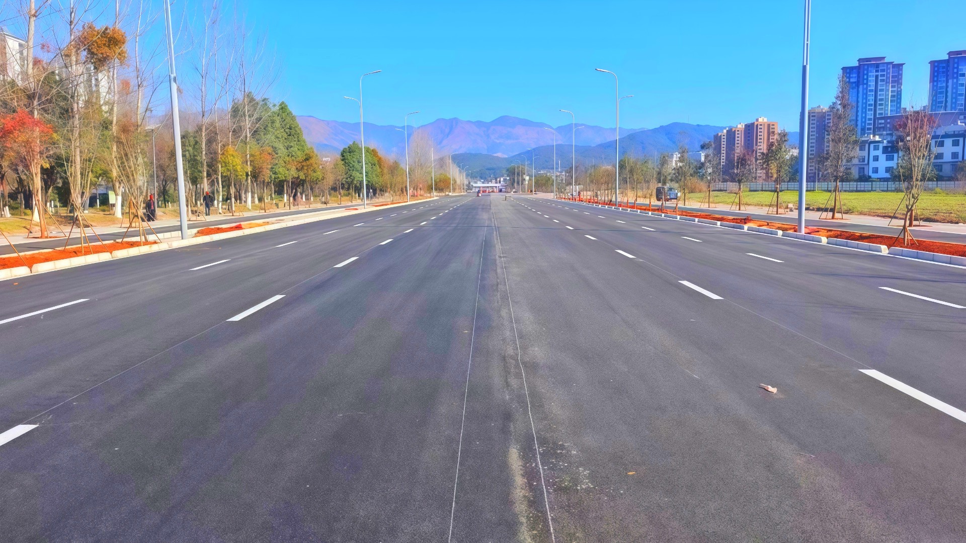 澄江市抚澄大路二期项目通车