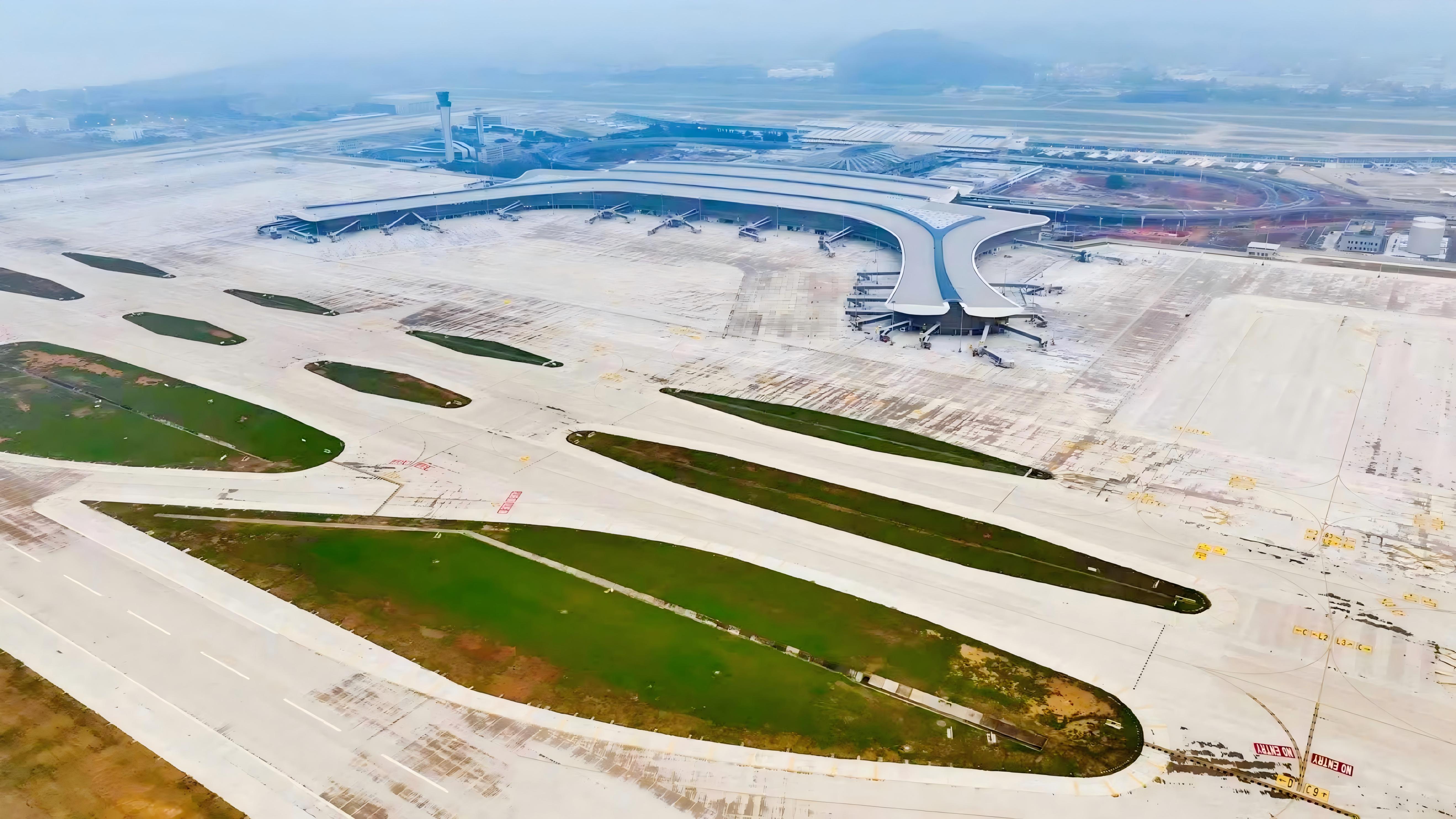 内江长乐国际机场二期扩建工程机场工程飞行区场路工程.jpg