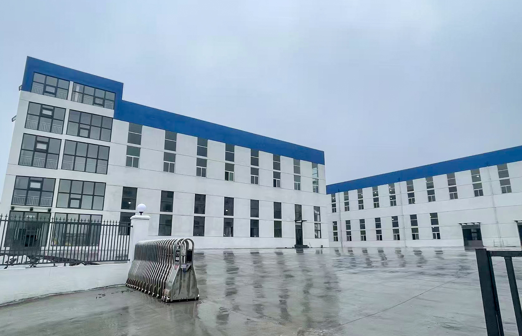 彝良县幼草坝竹笋天麻加工厂项目通过竣工验收